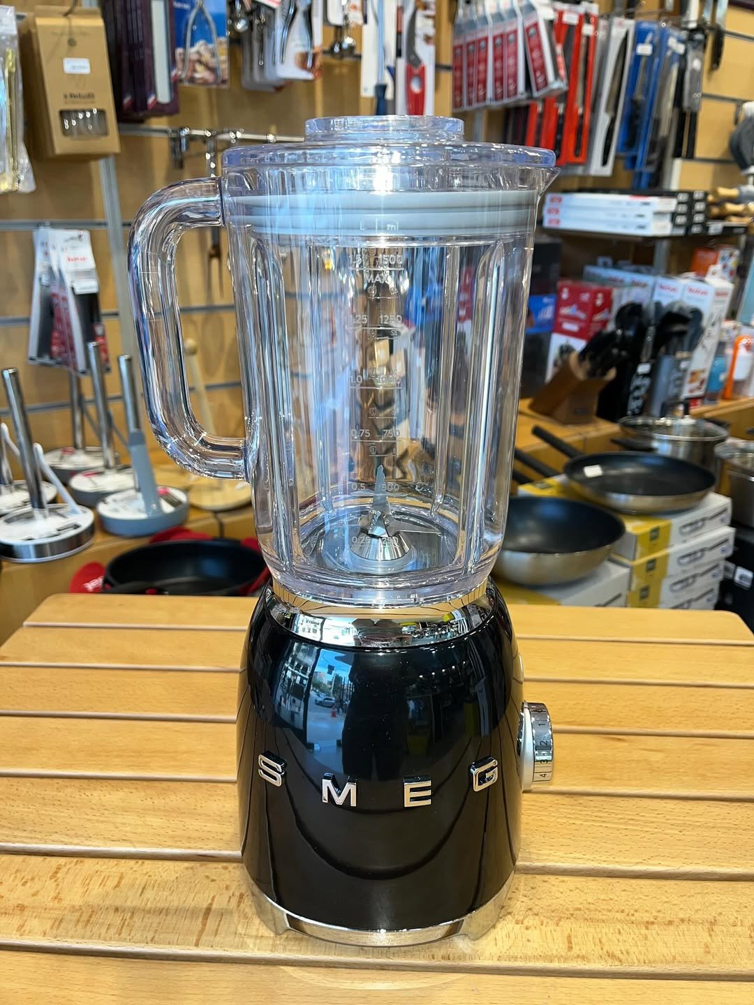 Durable Black Smeg Blender 50s Style
