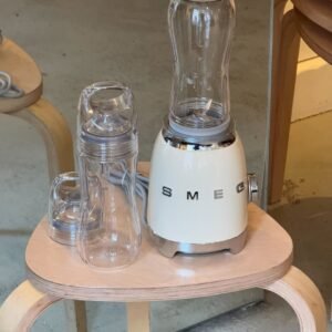 Elegant 50s Style White SMEG Blender