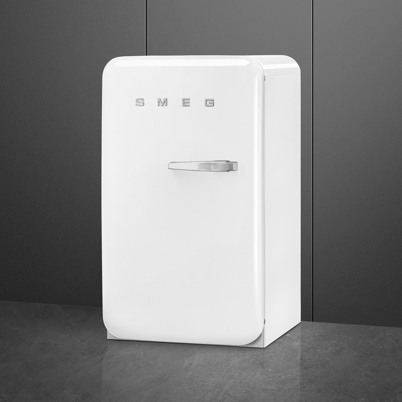 Smeg FAB10HLWH6 White Minibar Refrigerator, view 4