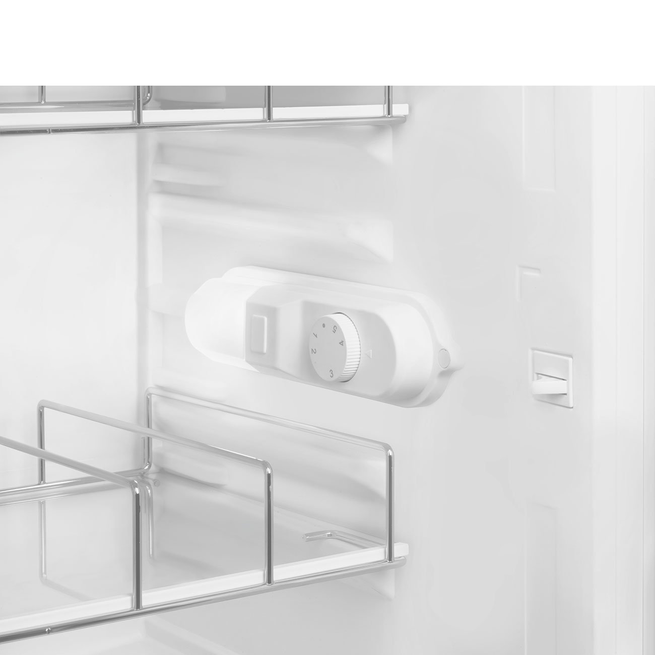 SMEG FAB10 Cream Mini Fridge Right Hinge view 4