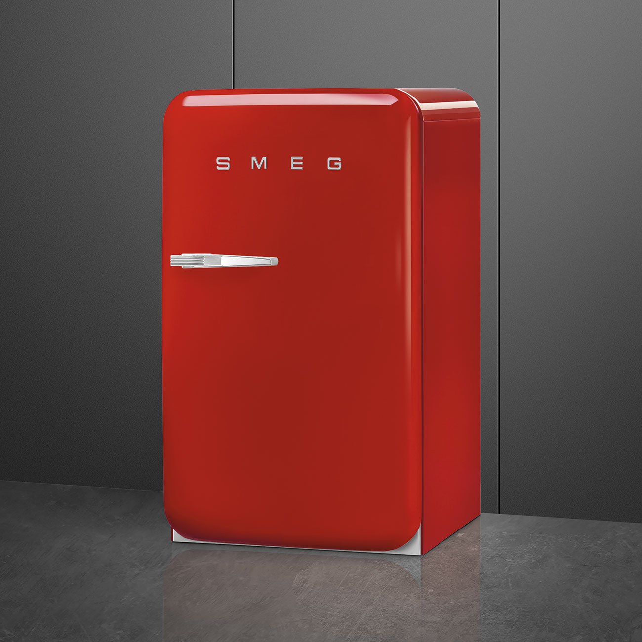 Smeg FAB10HRRD5 Red Minibar Refrigerator, view 4