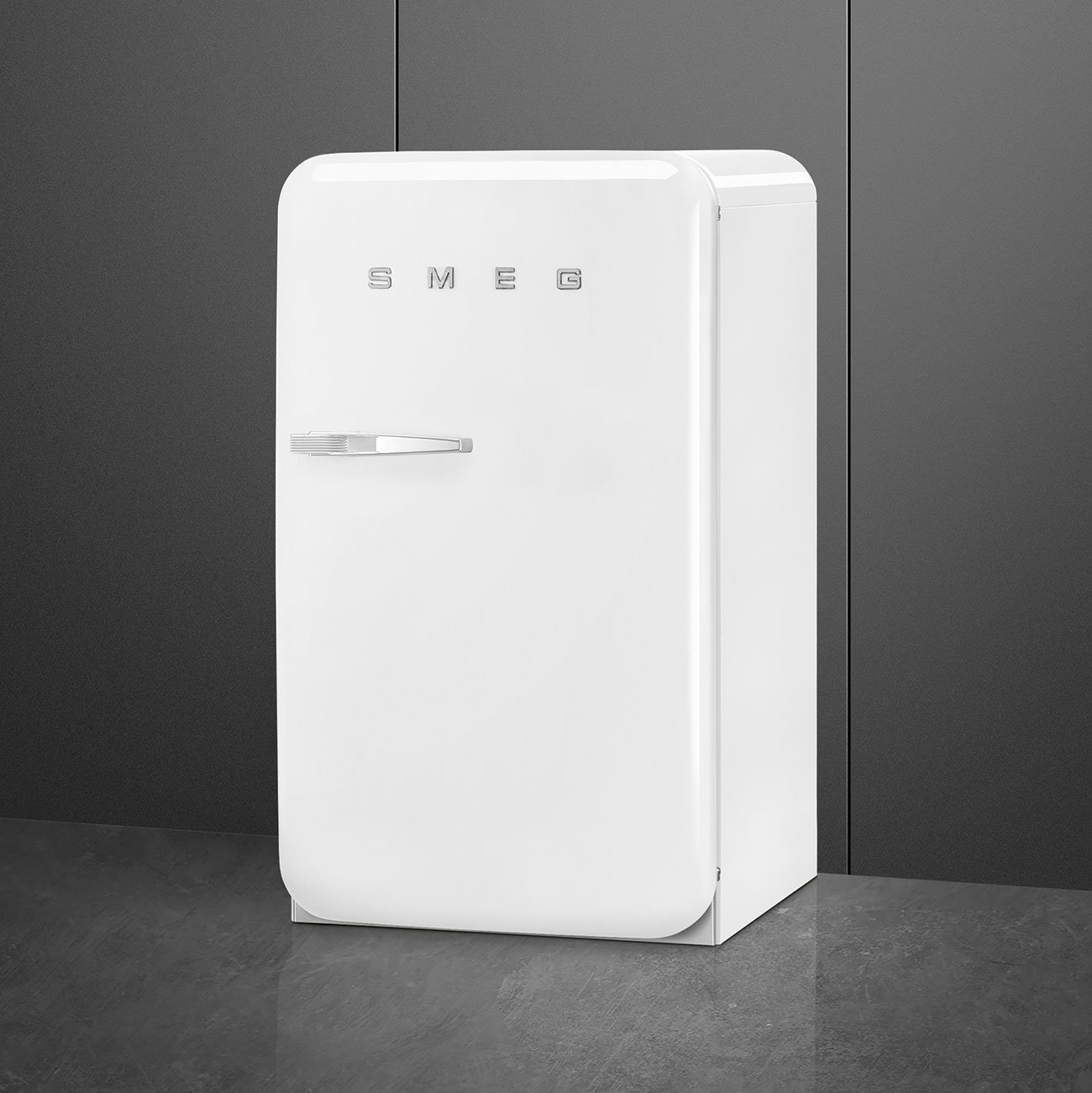 Smeg FAB10HRWH5 White Minibar Refrigerator, view 4