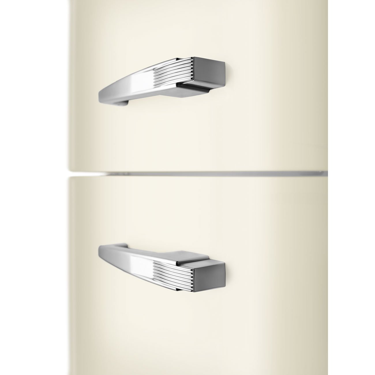 Smeg FAB30LCR6 Cream Free standing refrigerator, view 3