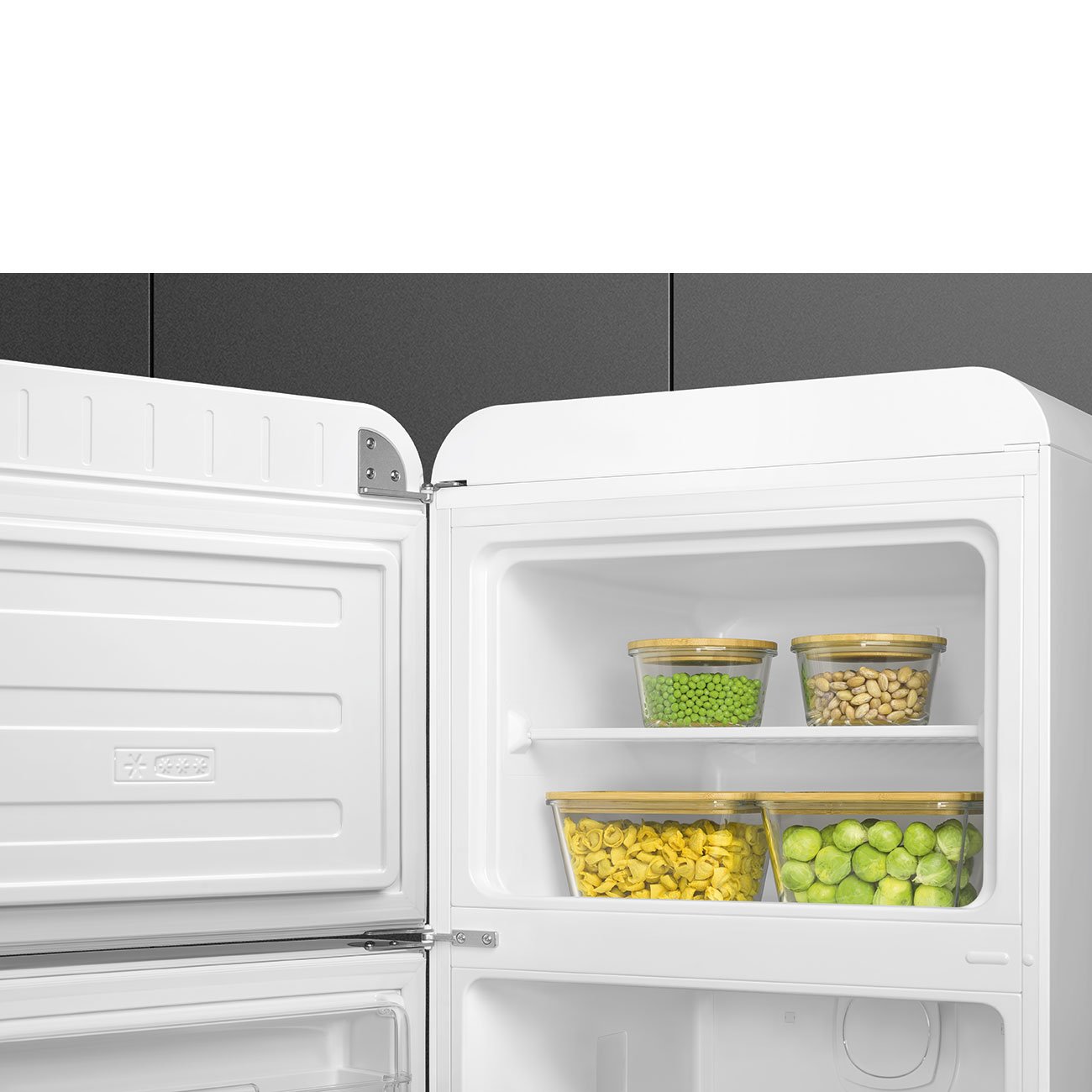 Smeg FAB30LWH6 White Free standing refrigerator, view 4
