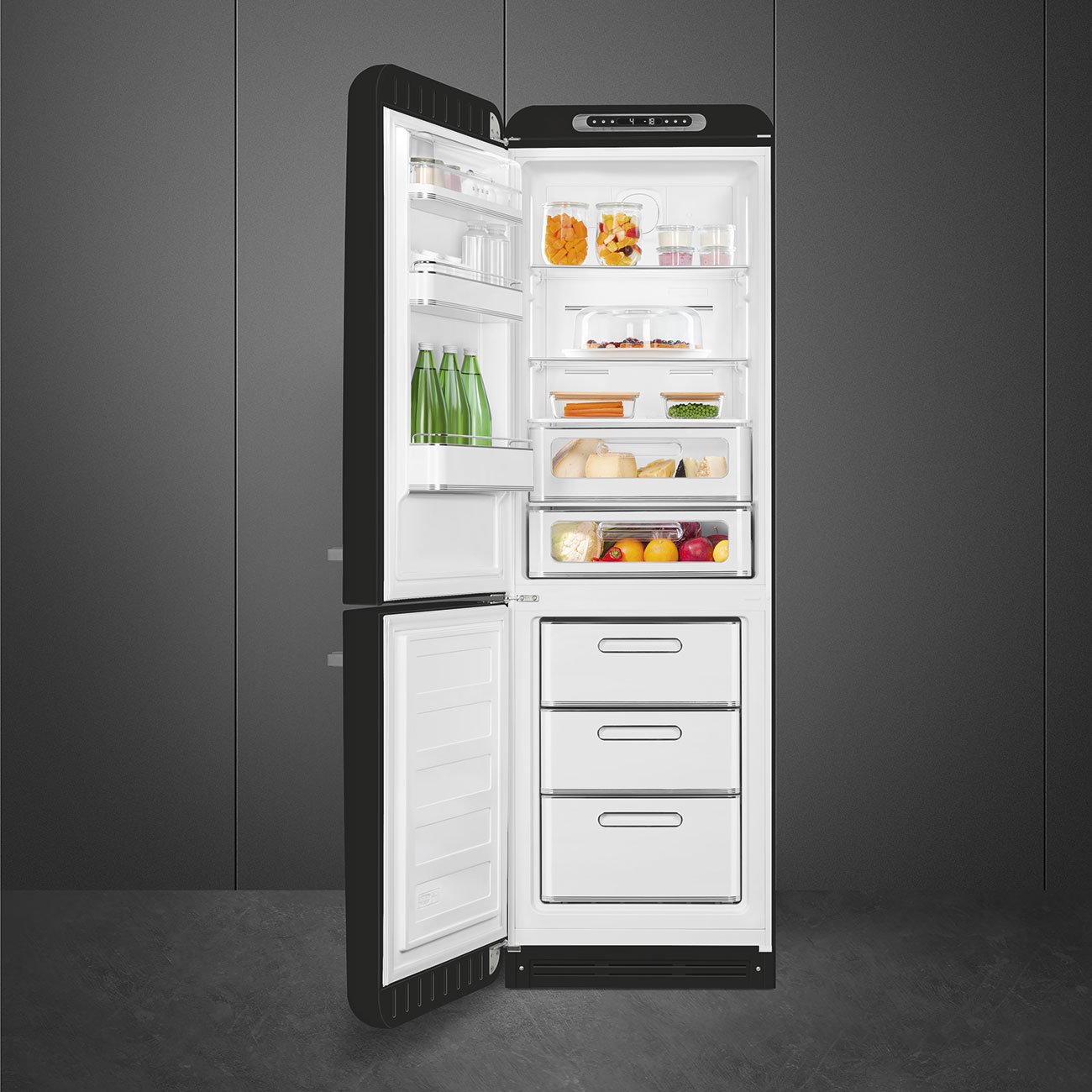 Smeg FAB32LBL5 Black Free standing refrigerator, view 3