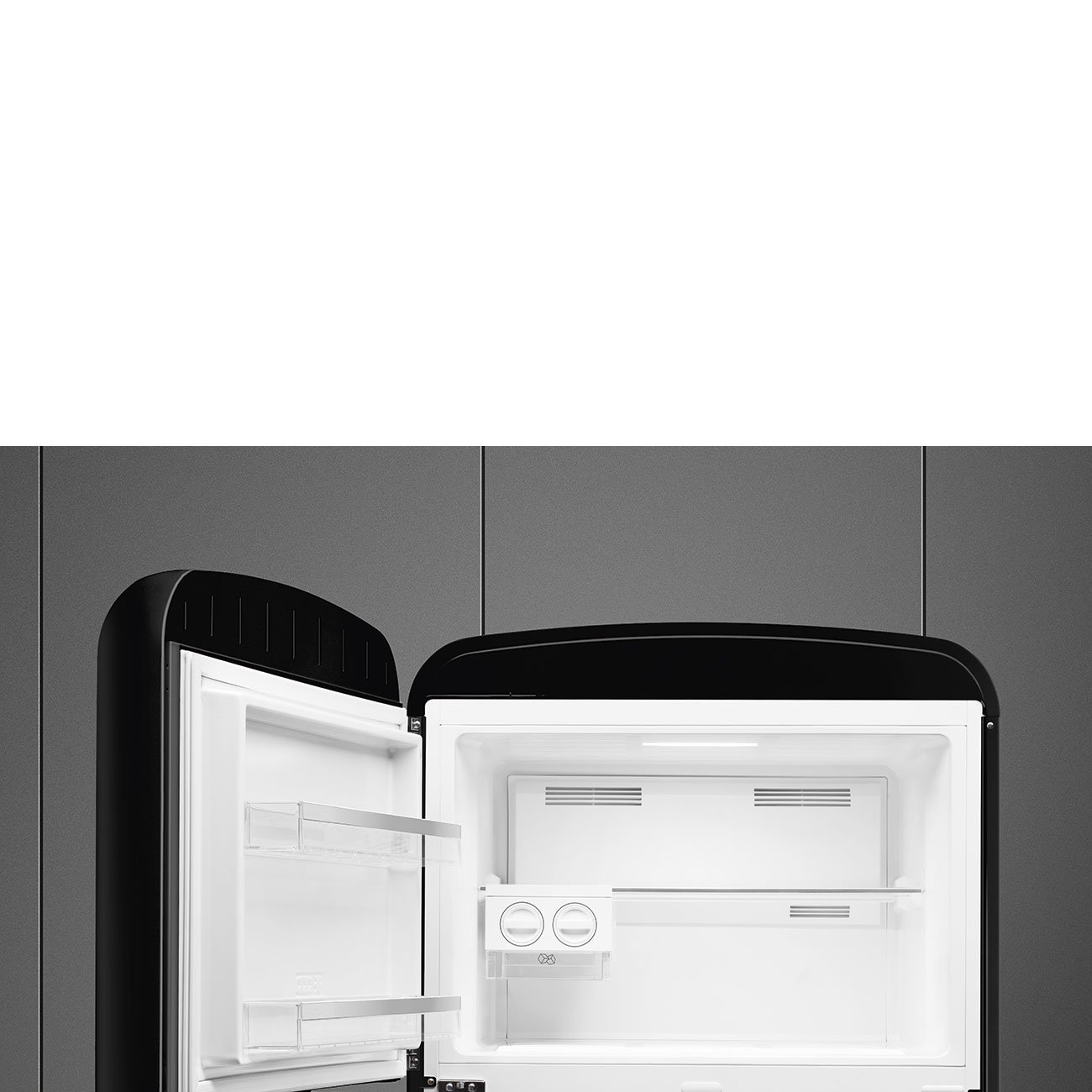 Smeg FAB50LBL5 Black Free standing refrigerator, view 4