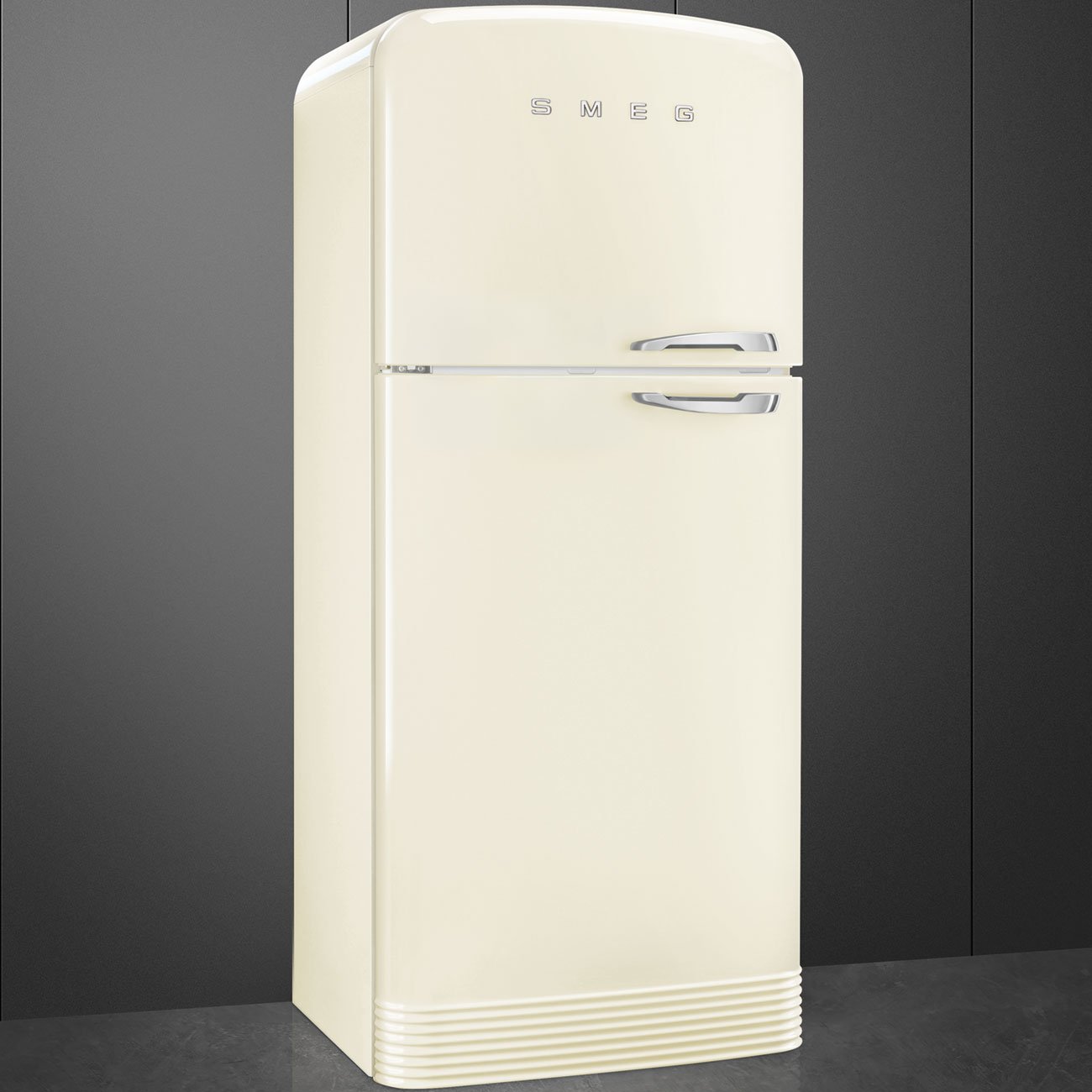 Smeg FAB50LCR5 Cream Free standing refrigerator, view 3