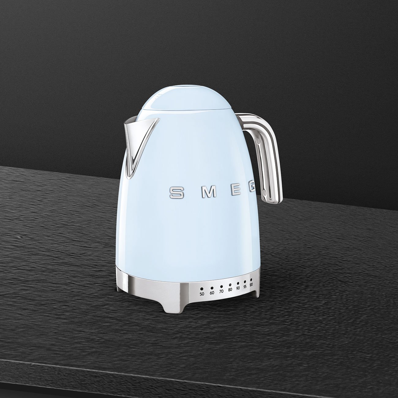Smeg KLF04PBEU variable temperature kettle, view 4