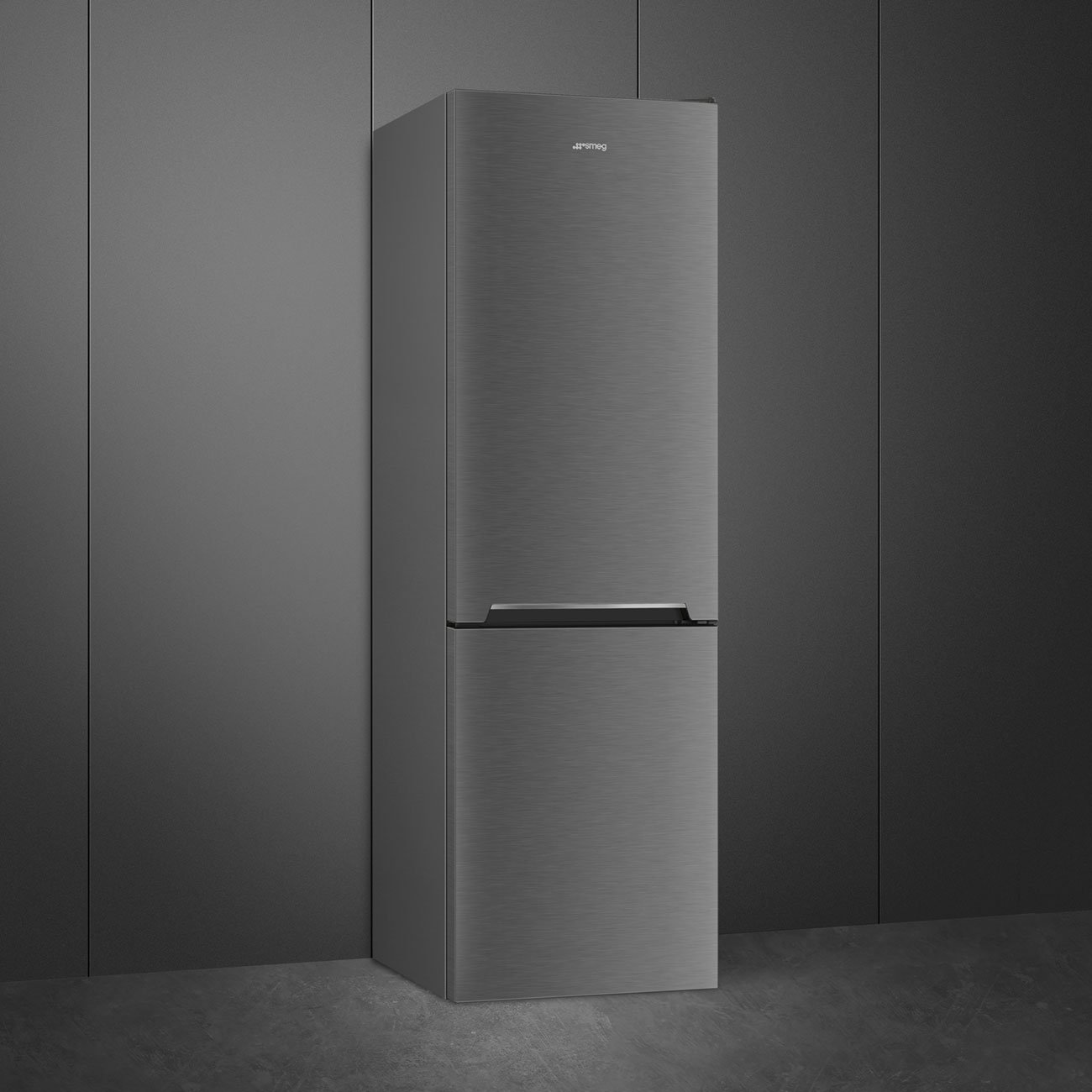 Smeg RC33KNZA Free standing refrigerator, view 4