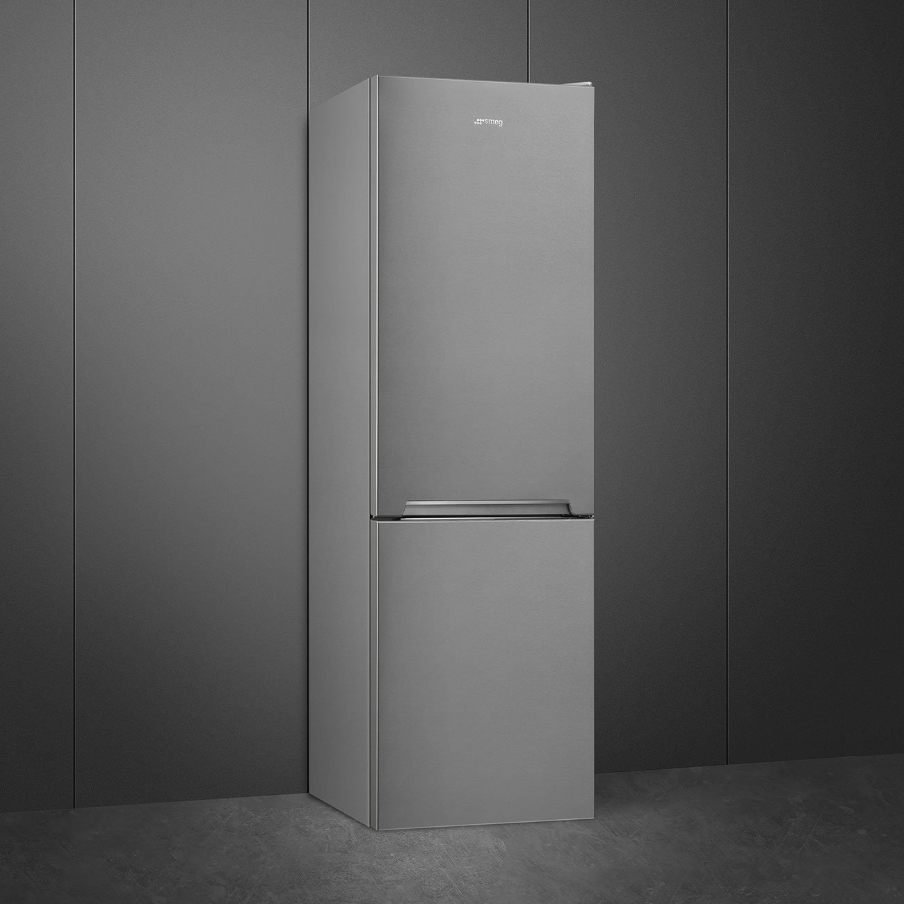 Smeg RC33SNZA Free standing refrigerator, view 4