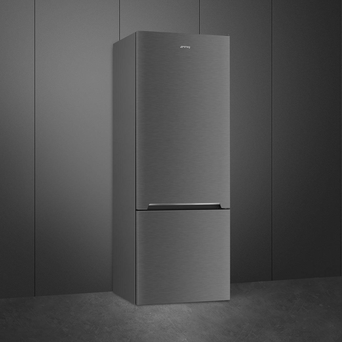 Smeg RC47KNZA Free standing refrigerator, view 3